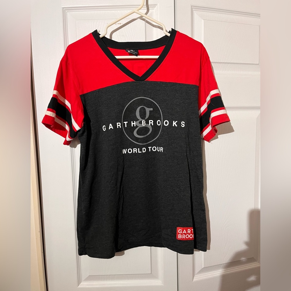 Garth Brooks Women's Red and Black Tour Tee